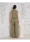 Omarı Haki Broşlu Yelek Pantolon Takımı Elegansıyla Fark Yaratır