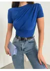 Omarı Çapraz Büzgülü Kısa Kollu Bluz