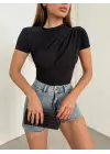 Çapraz Büzgülü Kısa Kol Sandy Bluz  -Siyah