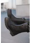 Omarı Siyah Renkli Quebec Erkek Bot