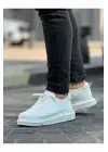 Omarı Hafif ve Şık Beyaz Erkek Sneaker