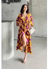 Çarpıcı Çiçek Baskılı Elbise