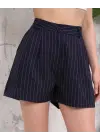 Omarı Şık Siyah Çizgili Düğmeli Şort