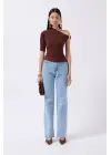Omarı Derin Kesim Detaylı Bluz