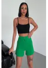 Omarı Rahat ve Tarz Yüksek Bel Likralı Yeşil Krep Şort