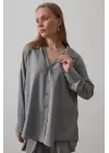 Omarı Şık Detaylı Gri Gömlek