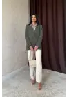 Omarı Şık Haki Blazer Ceket - Moda Trendleri