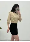 Omarı Omuzdan Büzgülü Vatkalı Sendy Bluz - Bej