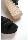 JOYMIX Dolgu Topuklu Rahat tabanlı ayakkabı Tabaan Örgü detaylı Görünümlü Bayan Terlik CKısa Topuk - Siyah