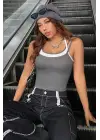 Omarı Antrasit Gri Beyaz Çapraz Askılı Crop Top Bluz