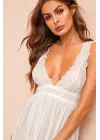 Omarı Beyaz Dantelli Sırtı Açık Gecelik Modası
