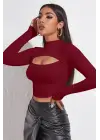 Omarı Bordo Göğüs Dekolteli Crop Top Bluz
