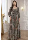 Kadın Düşük Omuzlu Beli Büzgülü Dijital Desenli Kesik Elyaf Süprem Uzun Elbise