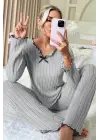 Kadın Gri Çizgili Uzun Kollu Fiyonk Detaylı Pijama Takımı Rahat Mevsimlik