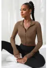 Omarı Kahverengi Uzun Kol Dik Yaka Crop Top Bluz