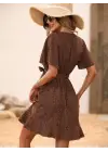 Kadın Kısa Kelebek Kollu Kruvaze Yakalı Belden Kuşaklı Kısa Desenli Süprem Elbise