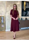 Omarı Şık ve Rahat Kadın Midi Elbise