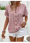 Kadın Kısa Kollu çentikli V Yaka Ve Düğme Detaylı çiçek Desenli Süprem Bluz