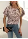 Omarı Şık Desenli Kadın Kısa Kollu Volan Detaylı Bluz