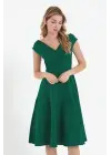 Kadın Kısa Kollu Kruvaze Yaka Eteği Volanlı Krep Elbise