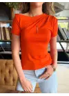Kadın Kısa Kollu Tek Omuzu Açık Büzgülü Viskon Bluz