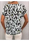 Kadın Kısa Kollu V Yaka Leopar Desen Krep Bluz