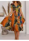 Kadın Kısa Kollu V Yaka Renkli Karışık Desen Kloş Süprem Midi Elbise