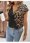 Kadın Kısa Kollu V Yakalı önden Düğmeli Leopar Desen Detaylı Viskon Bluz