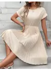 Kadın Kısa Kollu Yakası Açık Belden Lastikli Pileli Kısa Ithal Krep Elbise