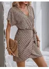 Kadın Kısa Yarasa Kollu önden Kruvaze Yaka Detaylı önden Bağlamalı Desenli Süprem Elbise