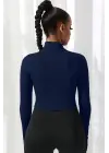 Omarı Lacivert Dik Yaka Crop Top Bluz