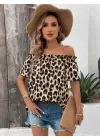 Kadın Madonna Yaka Fırfırlı Leopar Desenli Mikro Kumaş Bluz