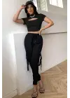 Omarı Siyah Göğüs Dekolteli Yarım Kollu Crop Top Bluz