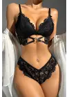 Omarı Siyah Kalp Detaylı Dantel İç Çamaşır Takımı