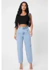 Omarı Şık Çizgilerle Modern Crop Top Bluz