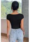 Omarı Etkileyici Siyah Yarım Kol Crop Top Bluz