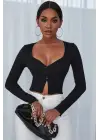 Kadın Siyah Uzun Kollu Düğmeli Göğüs ve Göbek Dekolteli Crop Top Bluz