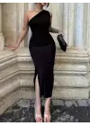 Kadın Tek Omuzu Açık Büzgülü Yandan Yırtmaçlı Uzun Sandy Elbise