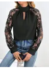 Kadın Uzun Kollu Göğüs Pencere Detay Yaka Boğazlı Kolları Tüllü Sandy Bluz