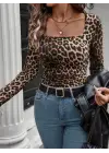 Modern Leopar Desenli Kollu Bluz