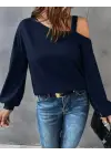 Kadın Uzun Kollu Tek Omuz Askı Detay Salaş Viskon Iki Iplik Bluz