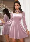 Kadın Uzun Kollu Yakalı Tül Detaylı Incili Mini Kadife Elbise