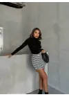 Kapaklı kaşe şort etek siyah beyaz kazayağı h261218