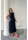 Omarı Şık Keten Kolsuz Bluz ve Maxi Etek Takımı - Lacivert
