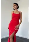 Omarı Derin Dekolteli Kırmızı Elbise