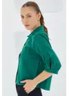 Kol Detaylı Zümrüt Yeşili Crop Gömlek 20246
