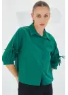 Kol Detaylı Zümrüt Yeşili Crop Gömlek 20246