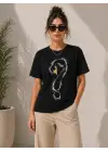 Kuğu Figürlü Soru İşareti Baskılı Tişört Kısa Kol T-Shirt - Siyah