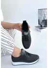 Omarı Yüksek Performans Siyah Spor Ayakkabı