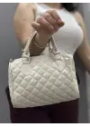 Omarı Krem Renk Kapitone Cilt Çantası